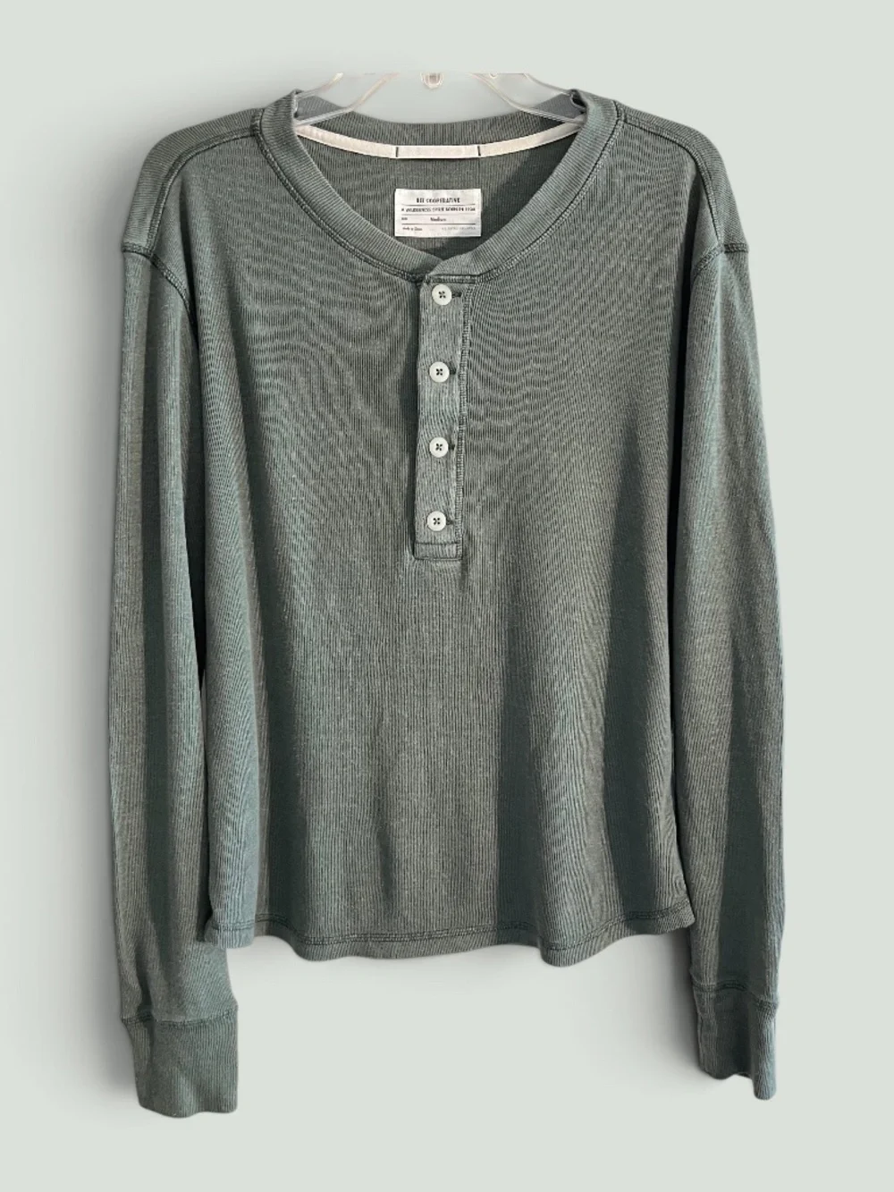 REI MENS Farlands Cotton Hemp Sage Green Henley Shirt Size Medium